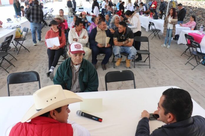 Llevan jornada de Atención Ciudadana a Dolores de Ajuchitlancito, Pedro Escobedo