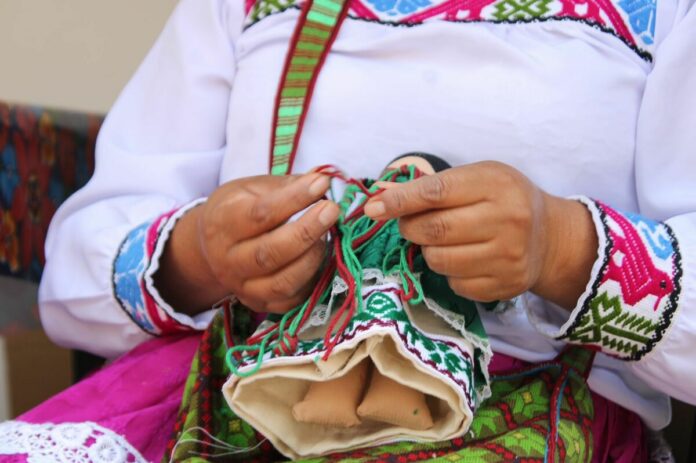 El Mercado Artesanal en Querétaro celebra el Día de Muertos con arte, cultura y tradición