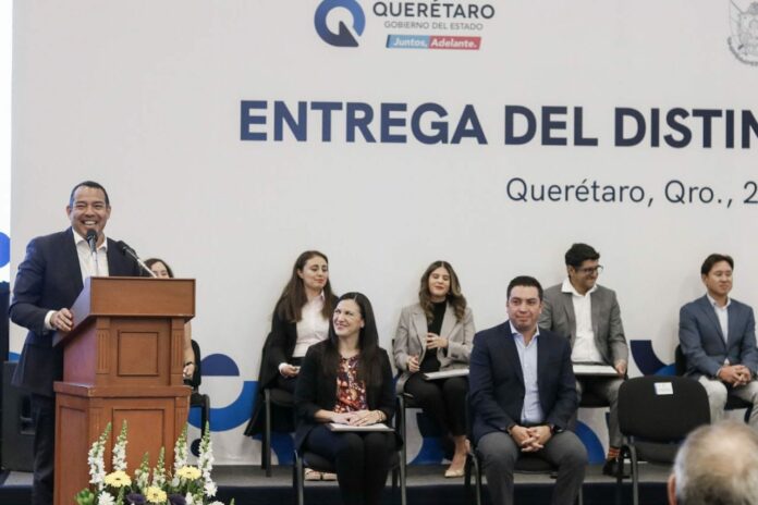 Entregan “Distintivo Sin Brecha 2024” a San Juan del Río por promover equidad de género