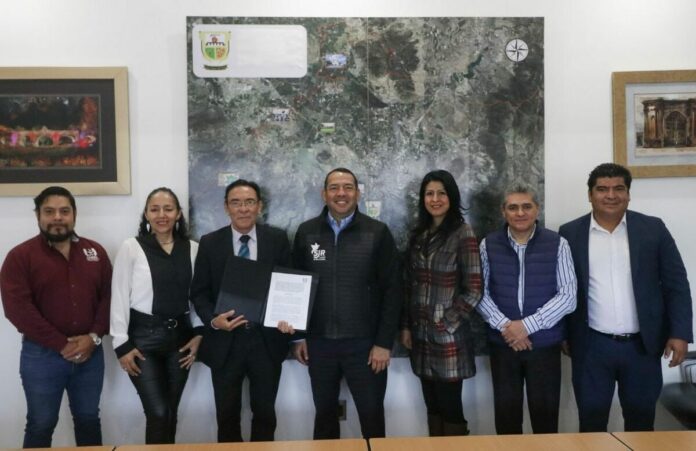 San Juan del Río firma convenio con Arbitraje Médico estatal para difundir los servicios del organismo