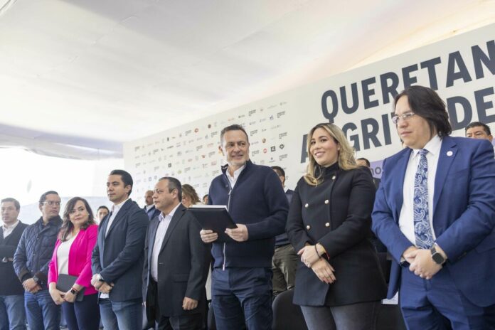 Suman esfuerzos sociedad y gobierno con iniciativa 