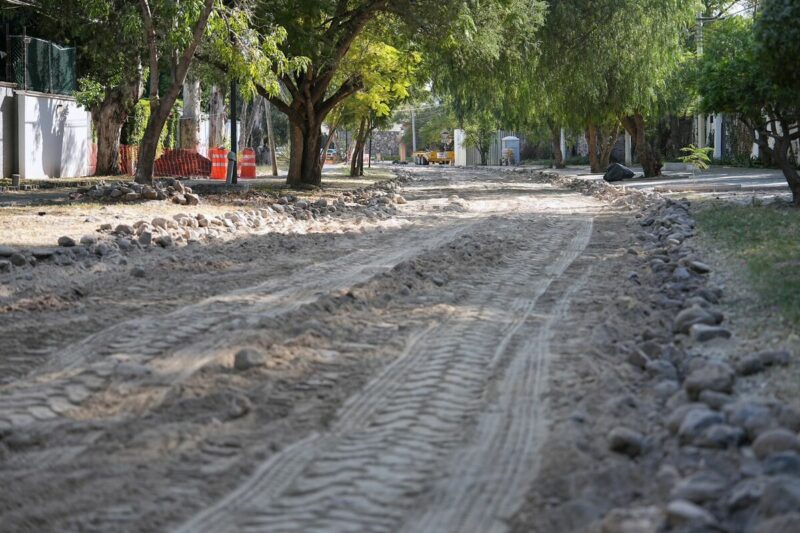 Felifer Macías atiende problemática de infraestructura en Jurica Pueblo y Campestre Jurica