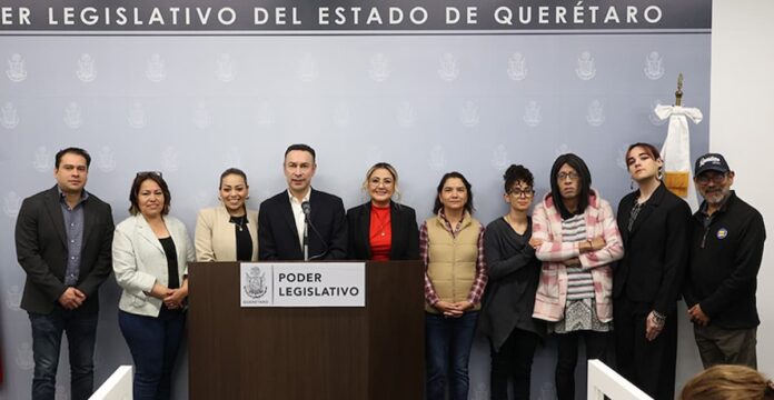 El diputado Arturo Maximiliano García Pérez, presentó iniciativa de reforma al Código Civil del estado de Querétaro