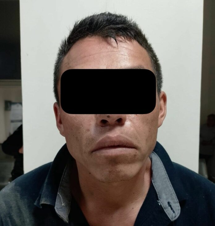 Policía de San Juan del Río asegura a hombre por robo a casa habitación en San Pedro Ahuacatlán