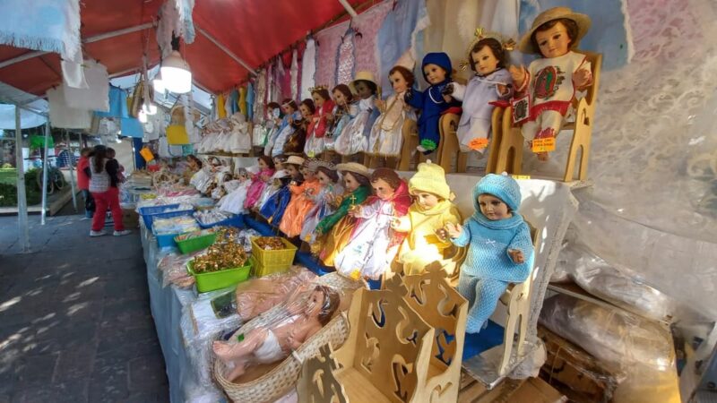 Vestir al Niño Dios, tradición de fe en San Juan del Río