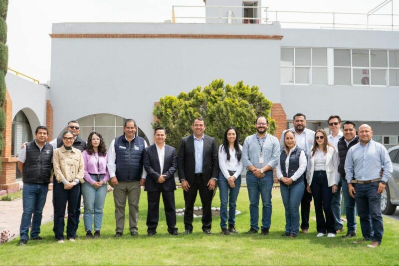 Persidente Roberto Cabrera realiza visita a planta de Coca-Cola FEMSA en San Juan del Río