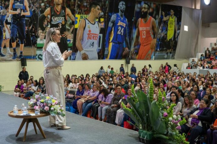 Realizan taller “Rompe tus Barreras y Libera tu Grandeza” en el marco del Día Internacional de la Mujer