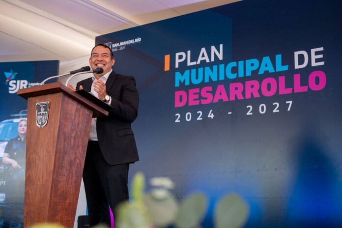 Roberto Cabrera presenta su Plan Municipal de Desarrollo 2024-2027 con enfoque en gobierno, ciudad y sociedad